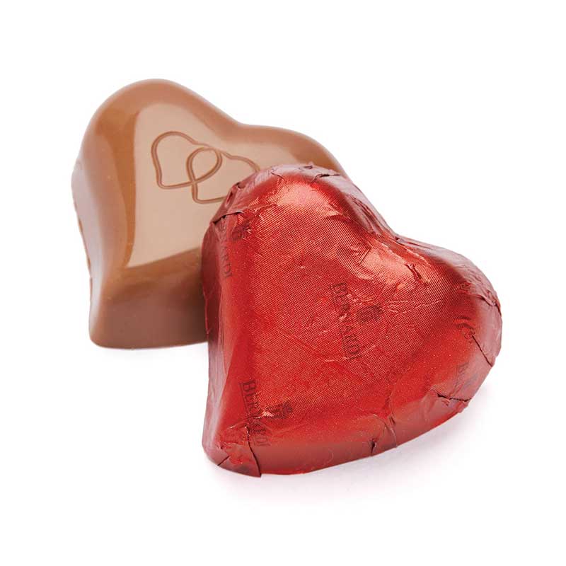 Mjölkchokladhjärta med hasselnöt